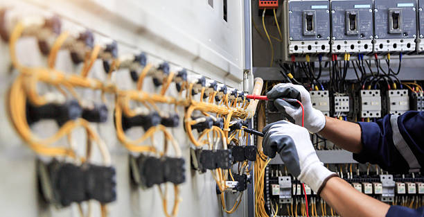 Professional Electrician technician working in Hermitage, PA